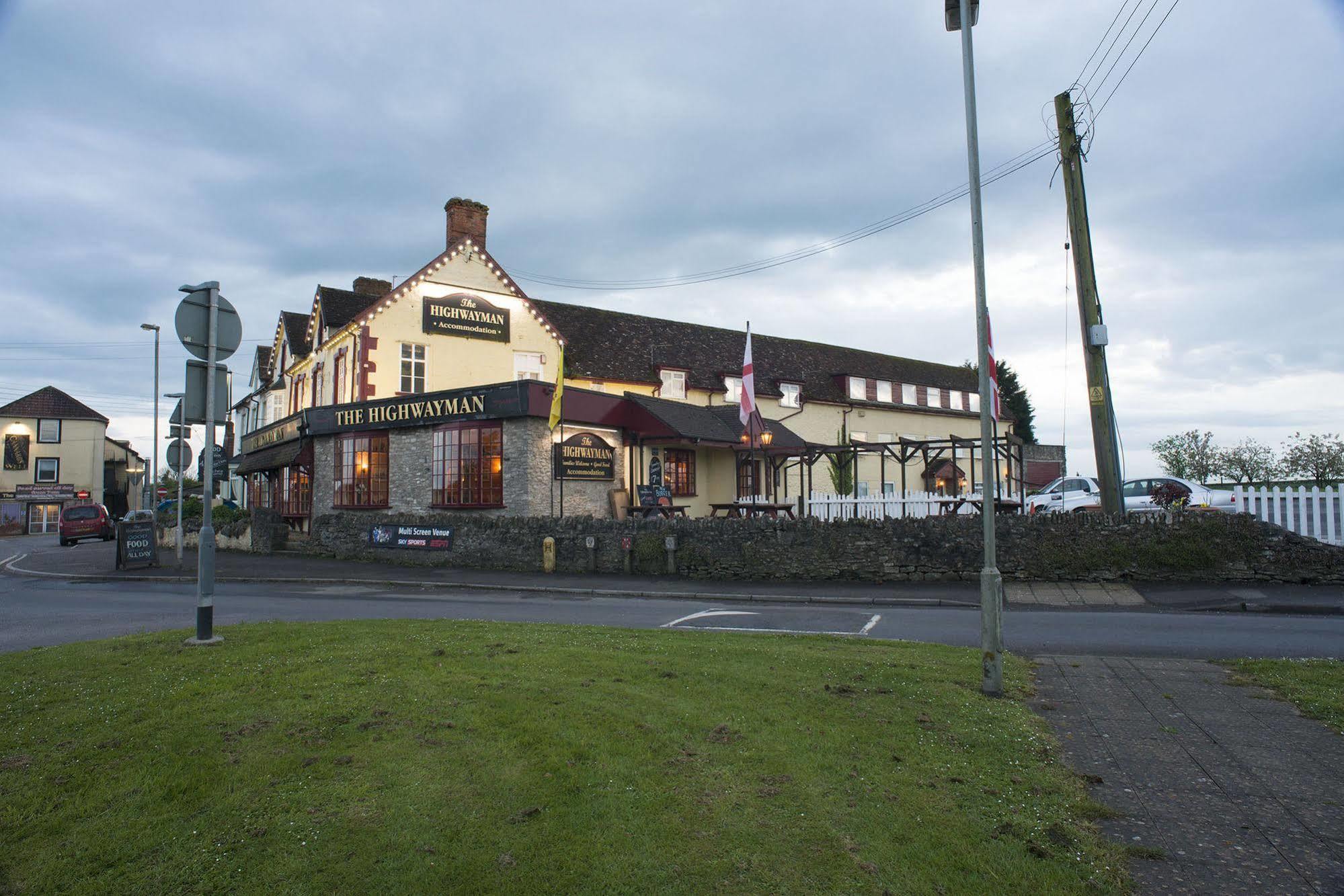 The Highwayman Inn Shepton Mallet Exterior foto